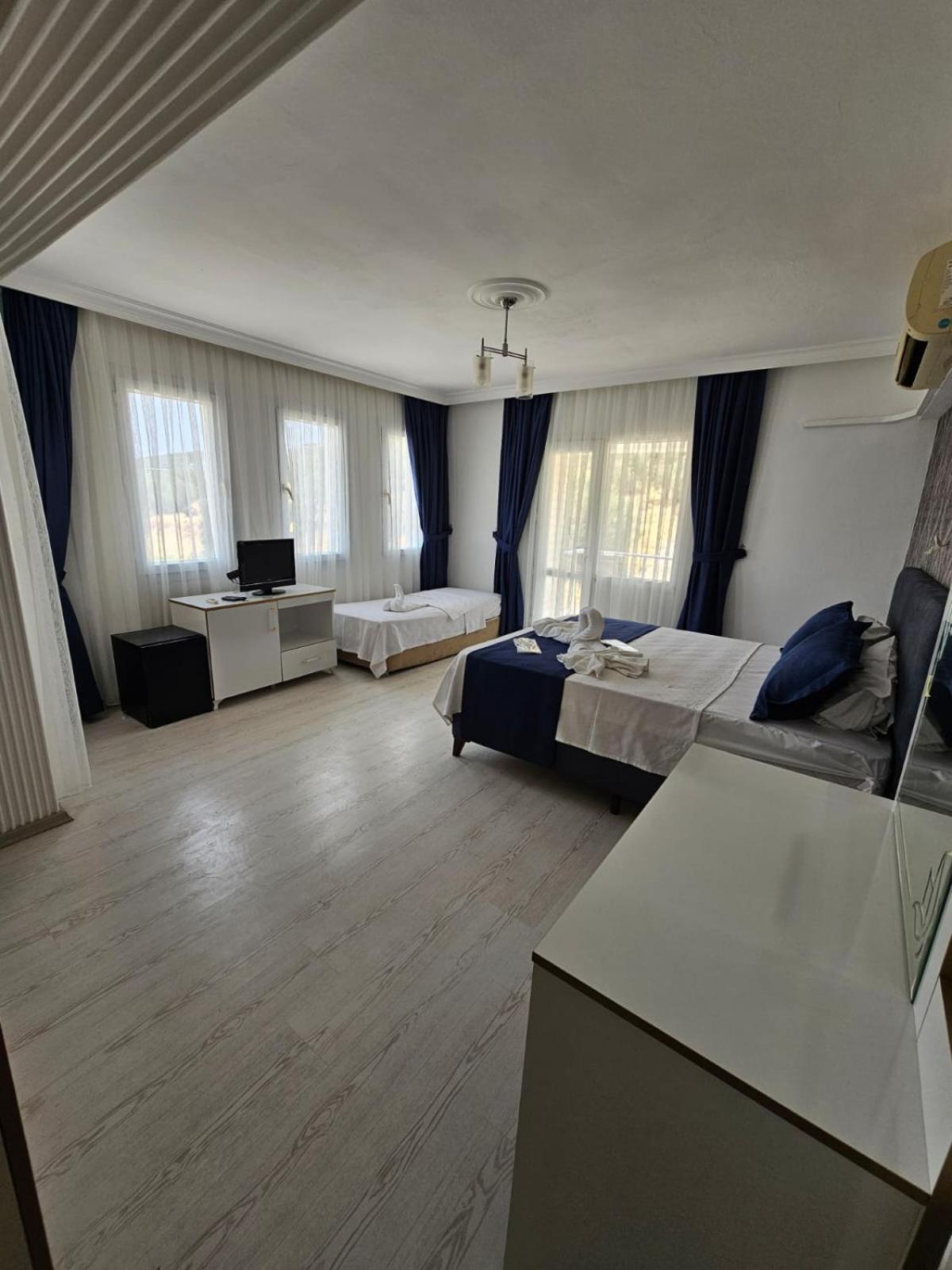 Yenifoca Ersan Hotel Zewnętrze zdjęcie