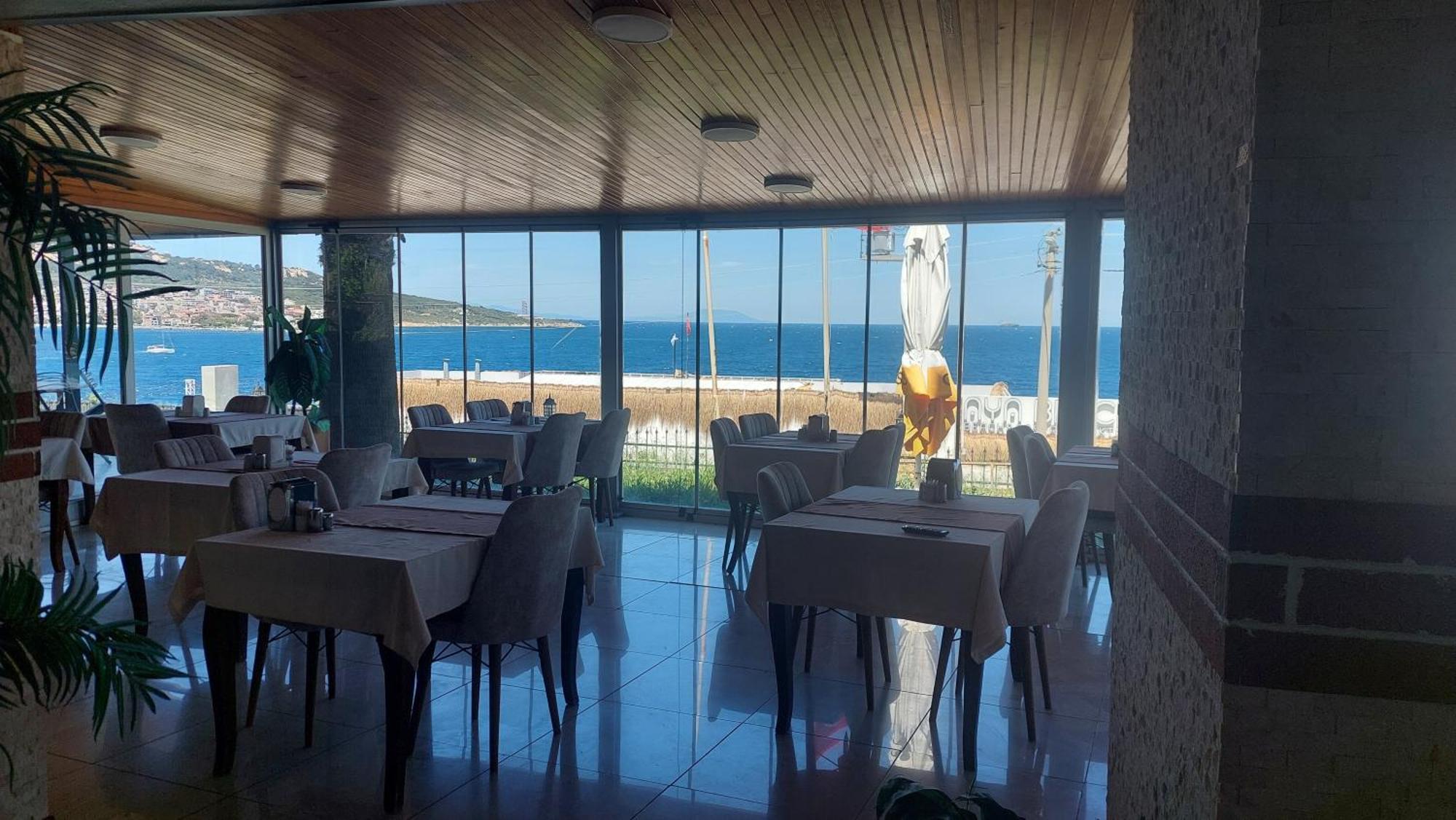 Yenifoca Ersan Hotel Zewnętrze zdjęcie